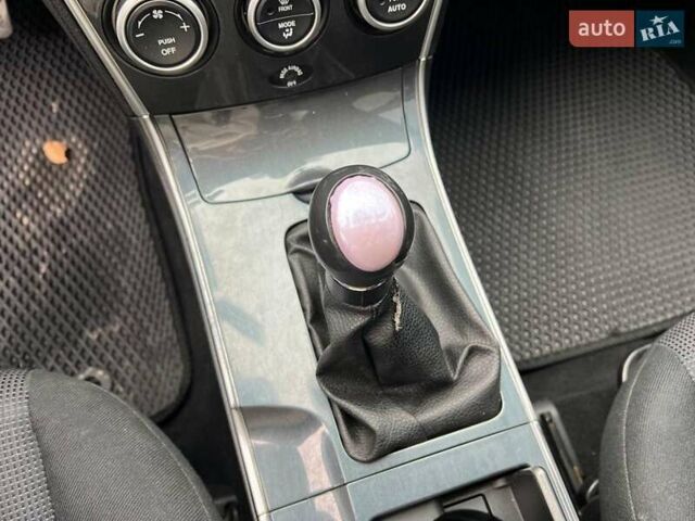 Чорний Мазда 6, об'ємом двигуна 2 л та пробігом 285 тис. км за 3240 $, фото 28 на Automoto.ua