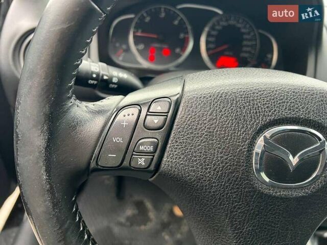 Чорний Мазда 6, об'ємом двигуна 2 л та пробігом 285 тис. км за 3240 $, фото 20 на Automoto.ua