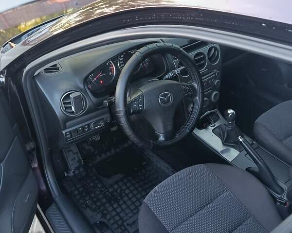 Чорний Мазда 6, об'ємом двигуна 2 л та пробігом 222 тис. км за 5000 $, фото 3 на Automoto.ua