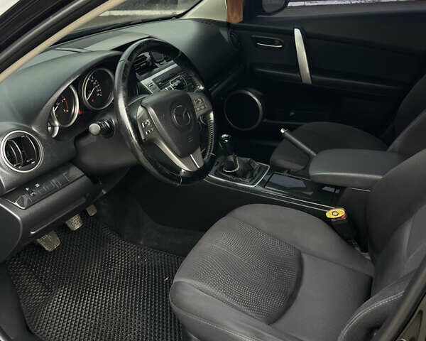 Черный Мазда 6, объемом двигателя 2 л и пробегом 240 тыс. км за 7600 $, фото 17 на Automoto.ua