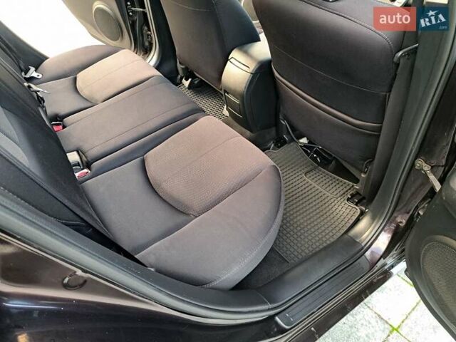 Черный Мазда 6, объемом двигателя 2 л и пробегом 184 тыс. км за 6900 $, фото 21 на Automoto.ua