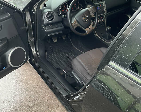 Черный Мазда 6, объемом двигателя 2 л и пробегом 274 тыс. км за 7200 $, фото 13 на Automoto.ua