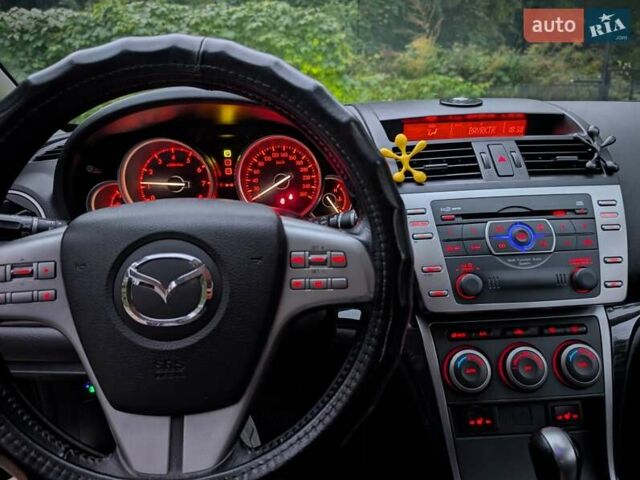 Черный Мазда 6, объемом двигателя 2 л и пробегом 197 тыс. км за 8000 $, фото 14 на Automoto.ua