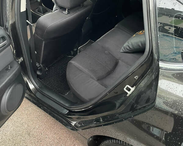 Черный Мазда 6, объемом двигателя 2 л и пробегом 274 тыс. км за 7200 $, фото 14 на Automoto.ua
