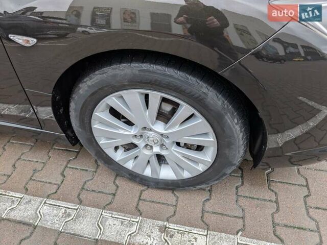 Черный Мазда 6, объемом двигателя 2 л и пробегом 197 тыс. км за 8000 $, фото 2 на Automoto.ua