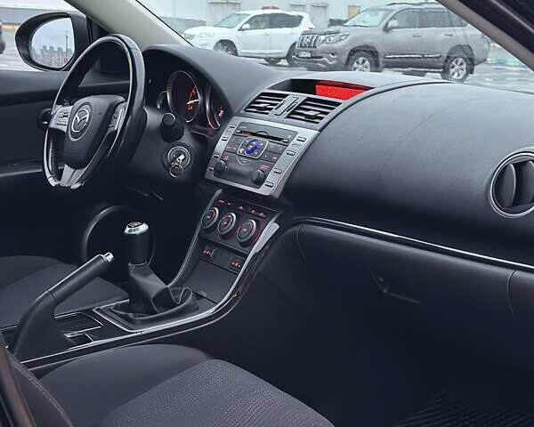 Чорний Мазда 6, об'ємом двигуна 1.8 л та пробігом 248 тис. км за 6299 $, фото 11 на Automoto.ua