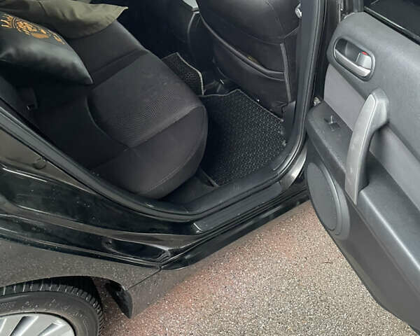 Черный Мазда 6, объемом двигателя 2 л и пробегом 274 тыс. км за 7200 $, фото 22 на Automoto.ua