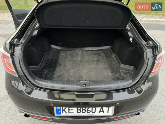 Чорний Мазда 6, об'ємом двигуна 2 л та пробігом 235 тис. км за 7399 $, фото 24 на Automoto.ua