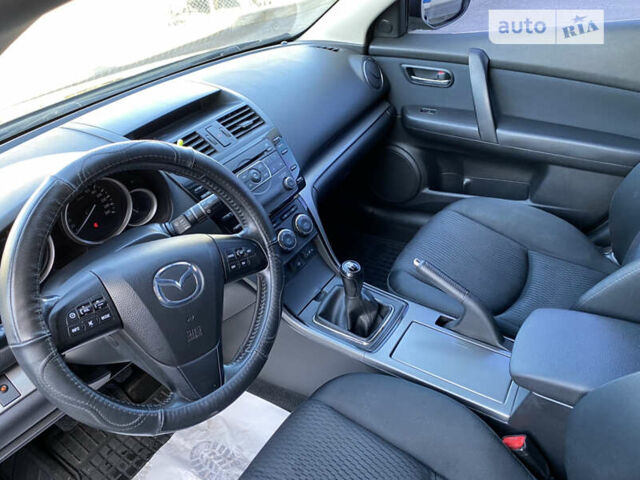 Черный Мазда 6, объемом двигателя 1.8 л и пробегом 184 тыс. км за 7100 $, фото 18 на Automoto.ua