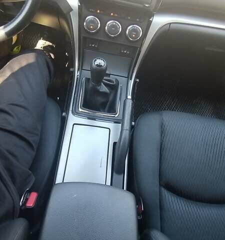 Чорний Мазда 6, об'ємом двигуна 2.2 л та пробігом 308 тис. км за 7500 $, фото 2 на Automoto.ua