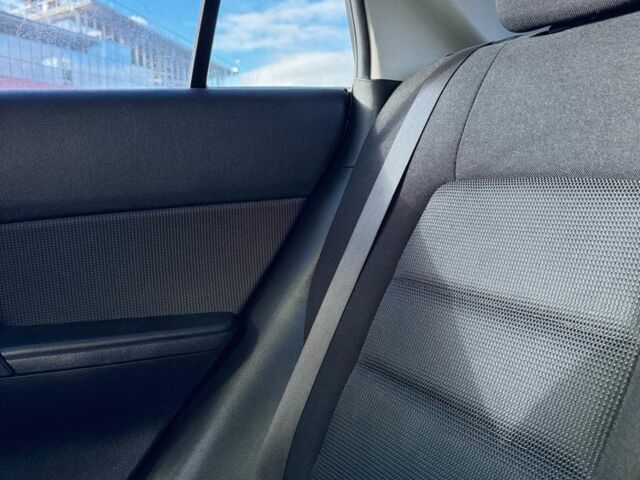 Фиолетовый Мазда 6, объемом двигателя 2 л и пробегом 206 тыс. км за 4800 $, фото 4 на Automoto.ua