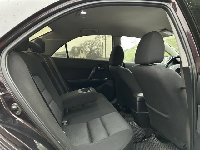 Фиолетовый Мазда 6, объемом двигателя 2 л и пробегом 318 тыс. км за 4000 $, фото 9 на Automoto.ua