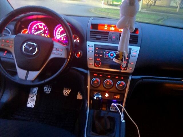 Фіолетовий Мазда 6, об'ємом двигуна 2.5 л та пробігом 158 тис. км за 7800 $, фото 8 на Automoto.ua