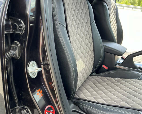 Фиолетовый Мазда 6, объемом двигателя 2 л и пробегом 230 тыс. км за 9500 $, фото 12 на Automoto.ua