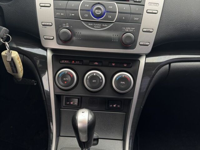 Фиолетовый Мазда 6, объемом двигателя 2 л и пробегом 173 тыс. км за 5500 $, фото 7 на Automoto.ua