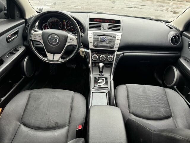 Фиолетовый Мазда 6, объемом двигателя 2 л и пробегом 173 тыс. км за 5500 $, фото 6 на Automoto.ua