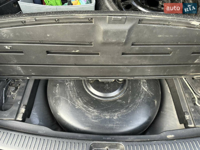 Фиолетовый Мазда 6, объемом двигателя 2.3 л и пробегом 240 тыс. км за 4450 $, фото 21 на Automoto.ua