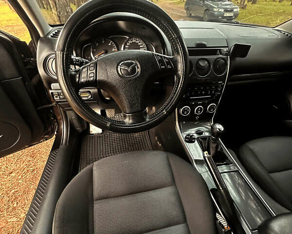 Фиолетовый Мазда 6, объемом двигателя 2 л и пробегом 274 тыс. км за 5300 $, фото 6 на Automoto.ua