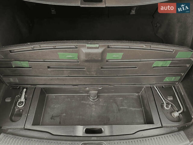 Фиолетовый Мазда 6, объемом двигателя 2 л и пробегом 274 тыс. км за 5300 $, фото 21 на Automoto.ua