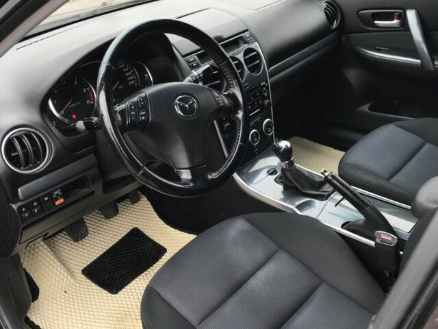 Фіолетовий Мазда 6, об'ємом двигуна 2 л та пробігом 258 тис. км за 3100 $, фото 5 на Automoto.ua