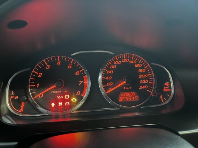 Фиолетовый Мазда 6, объемом двигателя 2 л и пробегом 228 тыс. км за 3650 $, фото 10 на Automoto.ua