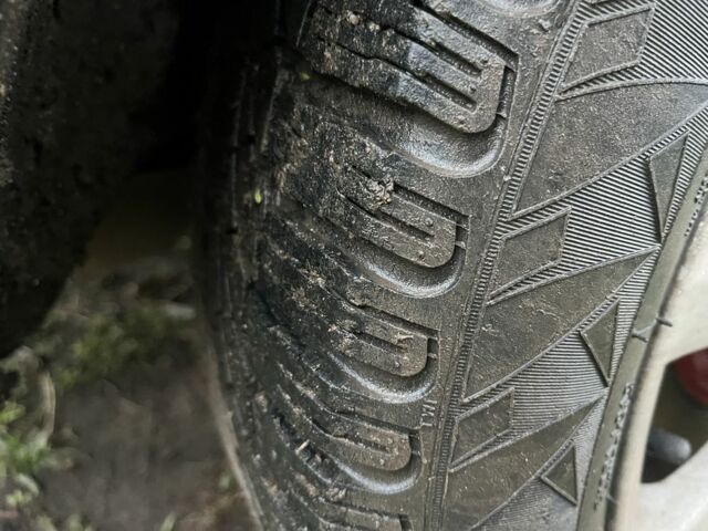 Фиолетовый Мазда 6, объемом двигателя 2 л и пробегом 228 тыс. км за 3650 $, фото 14 на Automoto.ua