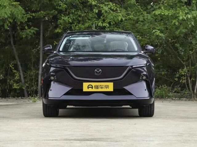 Фиолетовый Мазда 6, объемом двигателя 1.5 л и пробегом 1 тыс. км за 35500 $, фото 1 на Automoto.ua