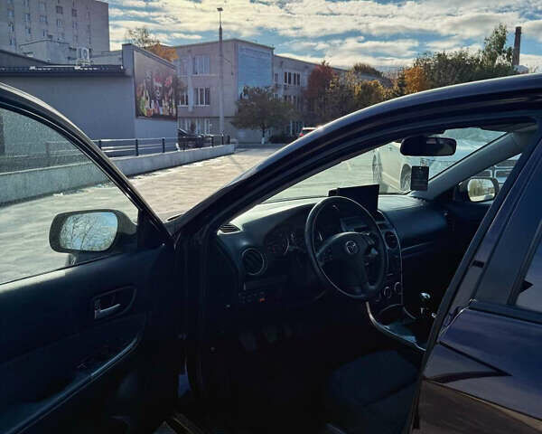 Мазда 6 2006 в Тернополе на Automoto.ua Фиолетовый Мазда 6, объемом двигателя 2 л и пробегом 206 тыс. км за 4600 $, фото 4 на Automoto.ua