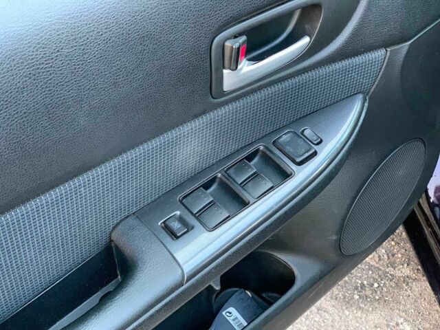 Коричневий Мазда 6, об'ємом двигуна 1.8 л та пробігом 219 тис. км за 4590 $, фото 17 на Automoto.ua