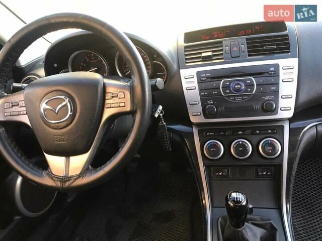 Коричневый Мазда 6, объемом двигателя 2 л и пробегом 275 тыс. км за 5900 $, фото 2 на Automoto.ua