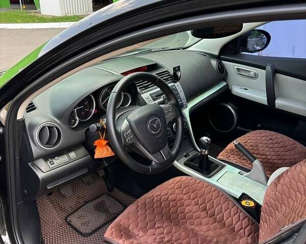 Коричневый Мазда 6, объемом двигателя 2 л и пробегом 280 тыс. км за 6000 $, фото 6 на Automoto.ua