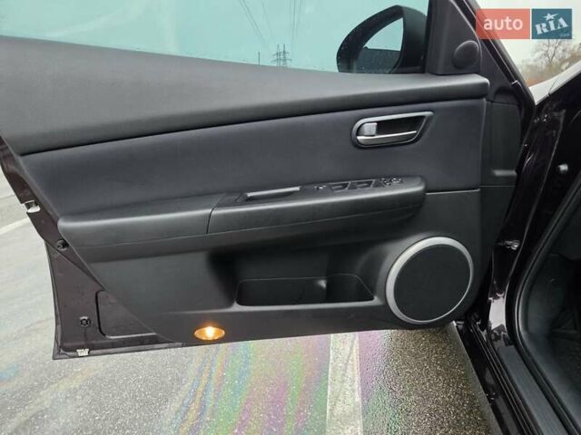 Коричневый Мазда 6, объемом двигателя 2 л и пробегом 212 тыс. км за 6700 $, фото 51 на Automoto.ua