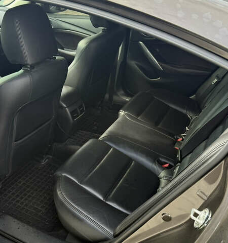 Коричневий Мазда 6, об'ємом двигуна 2.18 л та пробігом 198 тис. км за 12000 $, фото 6 на Automoto.ua