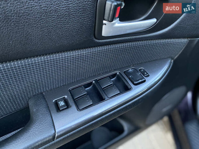 Коричневый Мазда 6, объемом двигателя 2 л и пробегом 311 тыс. км за 2999 $, фото 11 на Automoto.ua