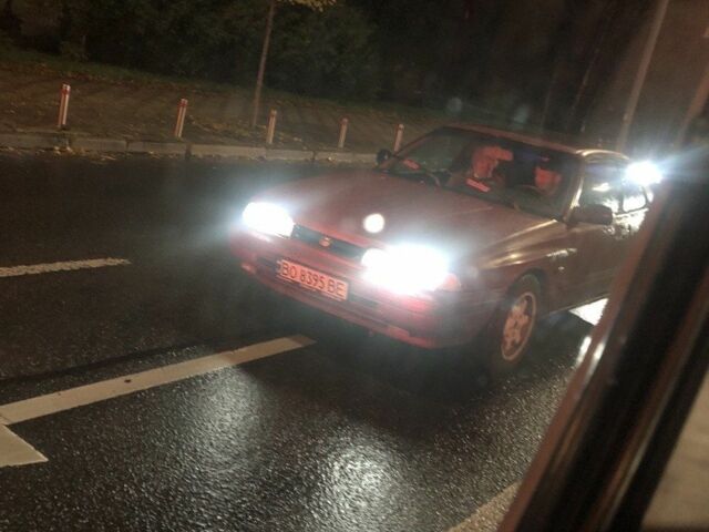 Червоний Мазда 6, об'ємом двигуна 2.2 л та пробігом 50 тис. км за 800 $, фото 3 на Automoto.ua