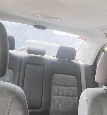 Красный Мазда 6, объемом двигателя 2 л и пробегом 230 тыс. км за 3000 $, фото 7 на Automoto.ua