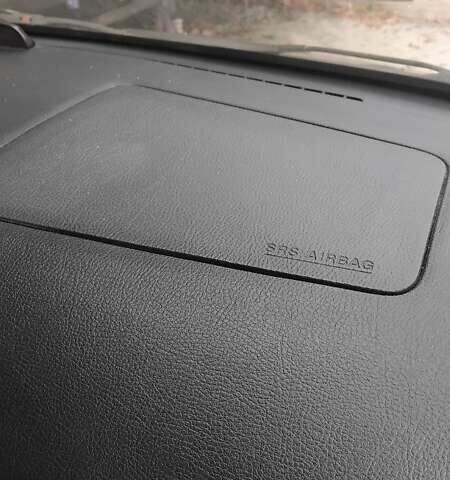 Красный Мазда 6, объемом двигателя 2 л и пробегом 230 тыс. км за 3000 $, фото 11 на Automoto.ua