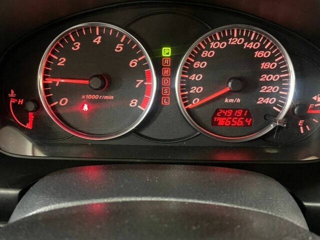 Червоний Мазда 6, об'ємом двигуна 2 л та пробігом 249 тис. км за 5500 $, фото 4 на Automoto.ua