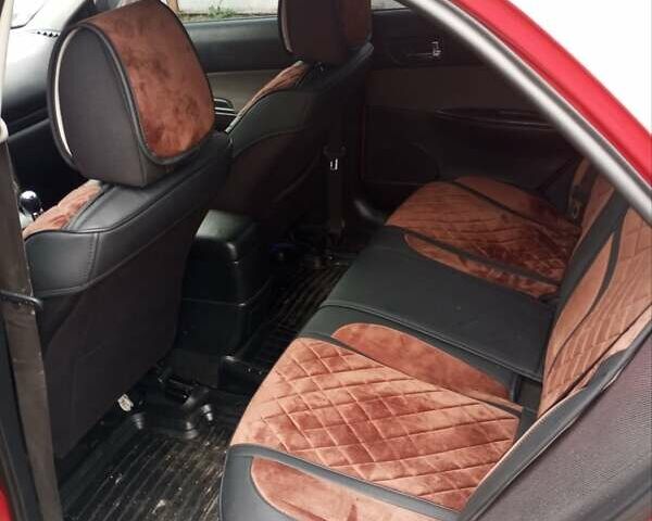 Червоний Мазда 6, об'ємом двигуна 2 л та пробігом 310 тис. км за 3500 $, фото 4 на Automoto.ua