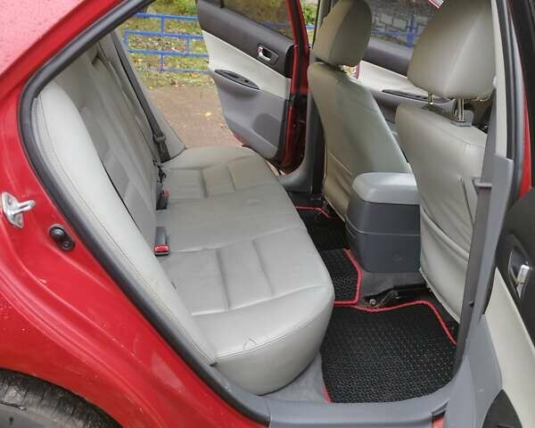 Червоний Мазда 6, об'ємом двигуна 2 л та пробігом 300 тис. км за 3000 $, фото 4 на Automoto.ua