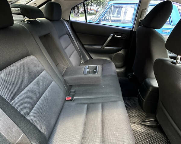 Красный Мазда 6, объемом двигателя 2 л и пробегом 285 тыс. км за 4300 $, фото 8 на Automoto.ua