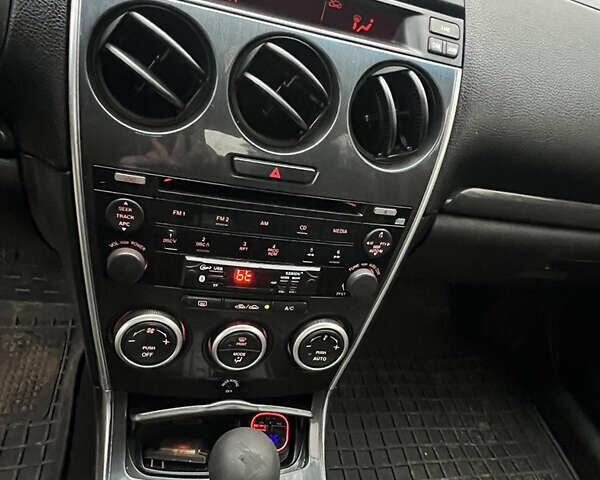 Красный Мазда 6, объемом двигателя 2 л и пробегом 377 тыс. км за 5400 $, фото 8 на Automoto.ua