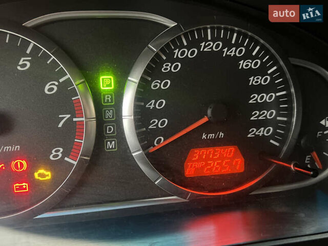 Красный Мазда 6, объемом двигателя 2 л и пробегом 377 тыс. км за 5400 $, фото 4 на Automoto.ua