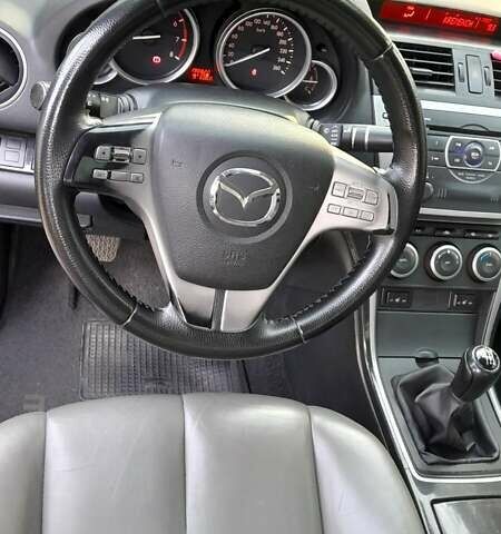 Червоний Мазда 6, об'ємом двигуна 2 л та пробігом 210 тис. км за 7300 $, фото 7 на Automoto.ua