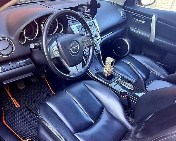 Червоний Мазда 6, об'ємом двигуна 2.5 л та пробігом 240 тис. км за 6200 $, фото 5 на Automoto.ua