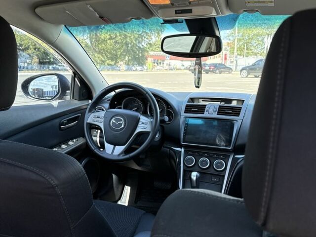 Красный Мазда 6, объемом двигателя 2 л и пробегом 235 тыс. км за 7800 $, фото 9 на Automoto.ua