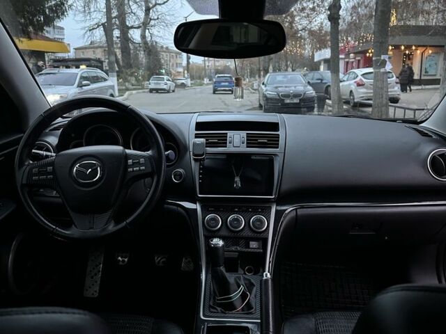 Красный Мазда 6, объемом двигателя 2.5 л и пробегом 295 тыс. км за 7000 $, фото 6 на Automoto.ua