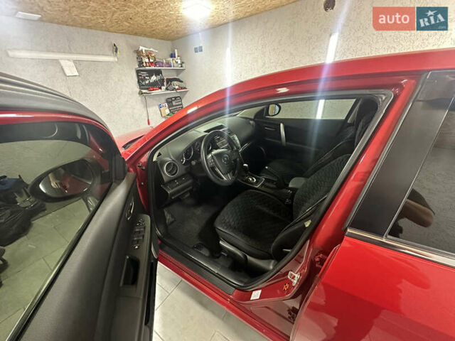 Красный Мазда 6, объемом двигателя 2 л и пробегом 71 тыс. км за 11200 $, фото 5 на Automoto.ua