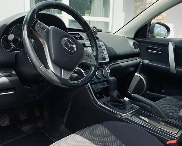 Червоний Мазда 6, об'ємом двигуна 2 л та пробігом 136 тис. км за 7800 $, фото 3 на Automoto.ua