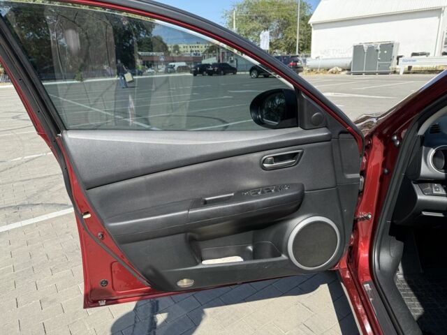 Красный Мазда 6, объемом двигателя 2 л и пробегом 235 тыс. км за 7800 $, фото 13 на Automoto.ua